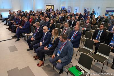 Uczestnicy pierwszego dnia 11. Kongresu Klastrów Polskich w Parku Technologii Kosmicznych w Zielonej Górze-Nowym Kisielinie