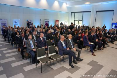 Uczestnicy pierwszego dnia 11. Kongresu Klastrów Polskich w Parku Technologii Kosmicznych w Zielonej Górze-Nowym Kisielinie