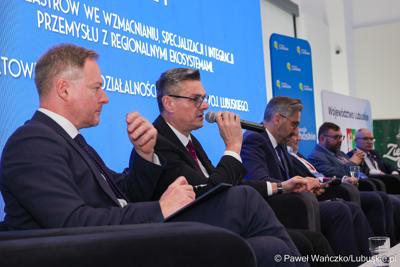 Uczestnicy pierwszego dnia 11. Kongresu Klastrów Polskich w Parku Technologii Kosmicznych w Zielonej Górze-Nowym Kisielinie