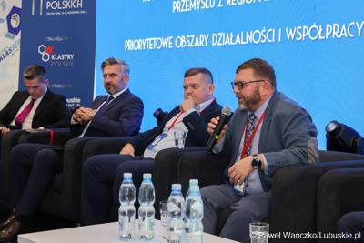 Uczestnicy pierwszego dnia 11. Kongresu Klastrów Polskich w Parku Technologii Kosmicznych w Zielonej Górze-Nowym Kisielinie