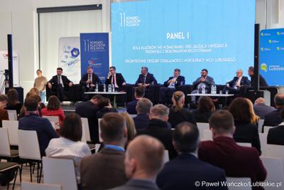 Uczestnicy pierwszego dnia 11. Kongresu Klastrów Polskich w Parku Technologii Kosmicznych w Zielonej Górze-Nowym Kisielinie