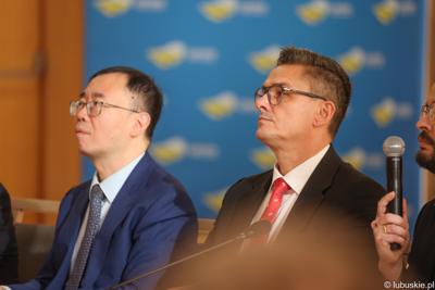 Wizyta ambasadora nadzwyczajnego i pełnomocnego Chińskiej Republiki Ludowej Lu Shanem w Urzędzie Marszałkowskim Województwa Lubuskiego w Zielonej Górze