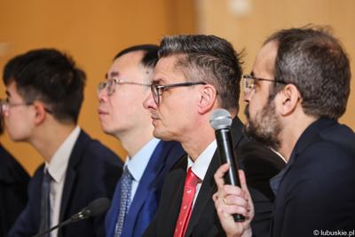 Wizyta ambasadora nadzwyczajnego i pełnomocnego Chińskiej Republiki Ludowej Lu Shanem w Urzędzie Marszałkowskim Województwa Lubuskiego w Zielonej Górze