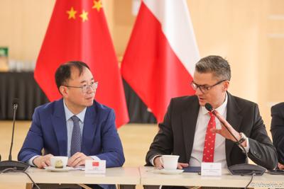 Wizyta ambasadora nadzwyczajnego i pełnomocnego Chińskiej Republiki Ludowej Lu Shanem w Urzędzie Marszałkowskim Województwa Lubuskiego w Zielonej Górze