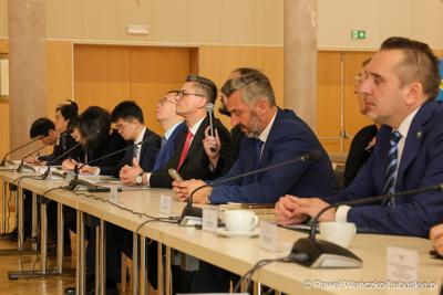 Wizyta ambasadora nadzwyczajnego i pełnomocnego Chińskiej Republiki Ludowej Lu Shanem w Urzędzie Marszałkowskim Województwa Lubuskiego w Zielonej Górze