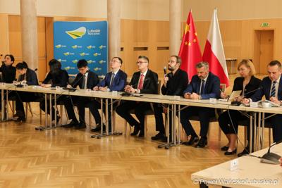 Wizyta ambasadora nadzwyczajnego i pełnomocnego Chińskiej Republiki Ludowej Lu Shanem w Urzędzie Marszałkowskim Województwa Lubuskiego w Zielonej Górze