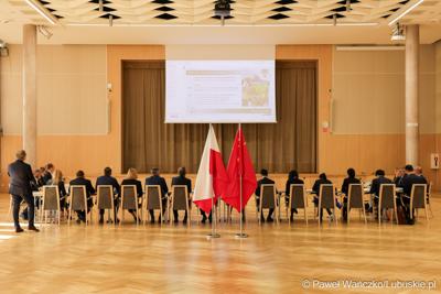 Wizyta ambasadora nadzwyczajnego i pełnomocnego Chińskiej Republiki Ludowej Lu Shanem w Urzędzie Marszałkowskim Województwa Lubuskiego w Zielonej Górze