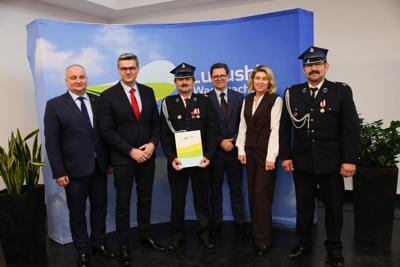 Województwo Lubuskie konsekwentnie wspiera lubuskich strażaków. Umowy z gminami z północy regionu podpisane