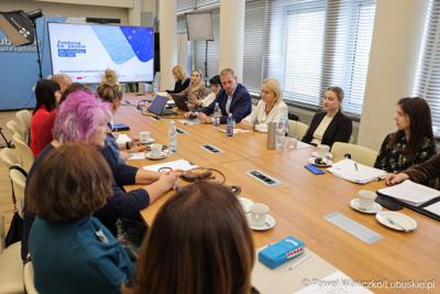 Spotkanie członka zarządu woj. lubuskiego Łukasza Poryckiego z Lokalnymi Grupami Działania 