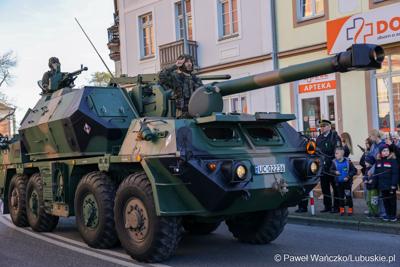 Uroczyste obchody Święta 5. Lubuskiego Pułku Artylerii w Sulechowie 