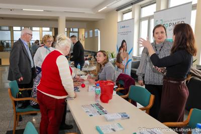 Uczestnicy Forum Seniora w Sali Kolumnowej Sejmiku Województwa Lubuskiego w Zielonej Górze