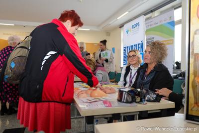 Uczestnicy Forum Seniora w Sali Kolumnowej Sejmiku Województwa Lubuskiego w Zielonej Górze