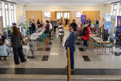 Uczestnicy Forum Seniora w Sali Kolumnowej Sejmiku Województwa Lubuskiego w Zielonej Górze