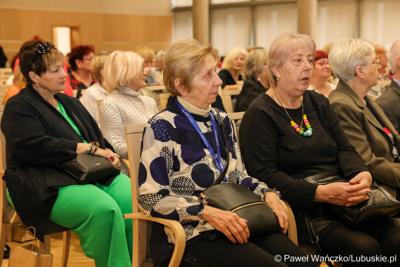 Uczestnicy Forum Seniora w Sali Kolumnowej Sejmiku Województwa Lubuskiego w Zielonej Górze