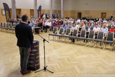 Uczestnicy Forum Seniora w Sali Kolumnowej Sejmiku Województwa Lubuskiego w Zielonej Górze