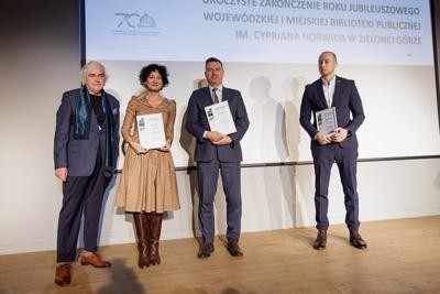 W Wojewódzkiej i Miejskiej Bibliotece Publicznej im. Cypriana Norwida w Zielonej Górze odbyła się gala kończąca jubileuszowy rok, 70-lecie biblioteki i 50-lecie jej głównego gmachu.