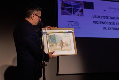 W Wojewódzkiej i Miejskiej Bibliotece Publicznej im. Cypriana Norwida w Zielonej Górze odbyła się gala kończąca jubileuszowy rok, 70-lecie biblioteki i 50-lecie jej głównego gmachu.