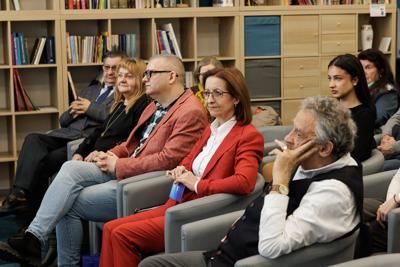 Konkurs organizowany dla młodych Lubuszan pragnących sprawdzić swoje siły przy tworzeniu tekstów o głębszym, regionalnym znaczeniu.