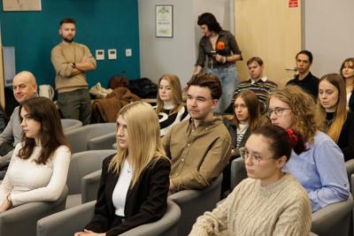 Konkurs organizowany dla młodych Lubuszan pragnących sprawdzić swoje siły przy tworzeniu tekstów o głębszym, regionalnym znaczeniu.