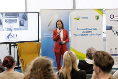 Konkurs organizowany dla młodych Lubuszan pragnących sprawdzić swoje siły przy tworzeniu tekstów o głębszym, regionalnym znaczeniu.