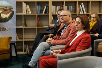 Konkurs organizowany dla młodych Lubuszan pragnących sprawdzić swoje siły przy tworzeniu tekstów o głębszym, regionalnym znaczeniu.