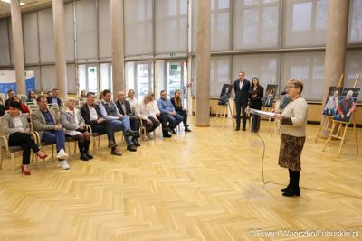 Konferencja z okazji 10-lecia jubileuszu Fundacji RONDO