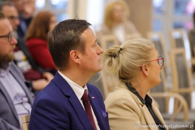 Konferencja z okazji 10-lecia jubileuszu Fundacji RONDO