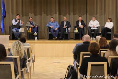 Konferencja z okazji 10-lecia jubileuszu Fundacji RONDO