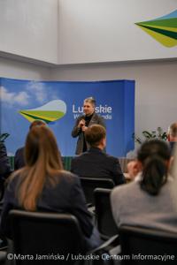 Bezpieczny i innowacyjny biznes w erze cyfrowej