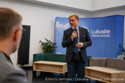 Bezpieczny i innowacyjny biznes w erze cyfrowej