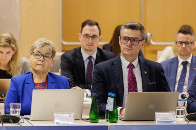 Nadzwyczajna sesja Sejmiku Województwa Lubuskiego. Tematem obrad było powołanie transportowej spółki Województwa Lubuskiego.