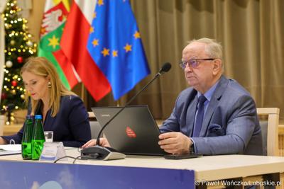 Nadzwyczajna sesja Sejmiku Województwa Lubuskiego. Tematem obrad było powołanie transportowej spółki Województwa Lubuskiego.