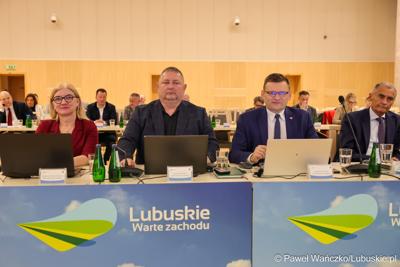 Nadzwyczajna sesja Sejmiku Województwa Lubuskiego. Tematem obrad było powołanie transportowej spółki Województwa Lubuskiego.