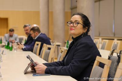 Nadzwyczajna sesja Sejmiku Województwa Lubuskiego. Tematem obrad było powołanie transportowej spółki Województwa Lubuskiego.