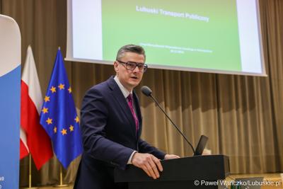 Nadzwyczajna sesja Sejmiku Województwa Lubuskiego. Tematem obrad było powołanie transportowej spółki Województwa Lubuskiego.