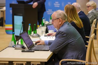 Nadzwyczajna sesja Sejmiku Województwa Lubuskiego. Tematem obrad było powołanie transportowej spółki Województwa Lubuskiego.