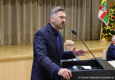 Nadzwyczajna sesja Sejmiku Województwa Lubuskiego. Tematem obrad było powołanie transportowej spółki Województwa Lubuskiego.