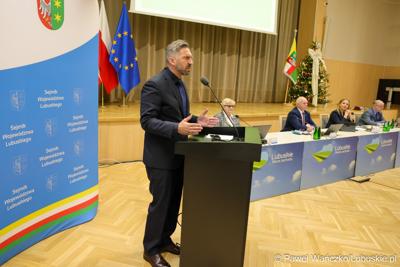 Nadzwyczajna sesja Sejmiku Województwa Lubuskiego. Tematem obrad było powołanie transportowej spółki Województwa Lubuskiego.