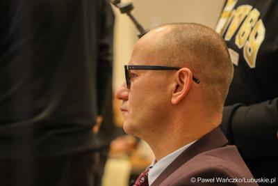 8 grudnia 2025 r. podpisano symboliczny czek na przekazanie przez Samorząd Województwa Lubuskiego 35 milionów złotych, pochodzących z unijnych środków, na przebudowę zielonogórskiego amfiteatru
