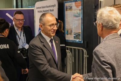 Wojewoda Lubuski Marek Cebula na spotkaniu z polskim astronautą Sławoszem Uznańskim-Wiśniewskim