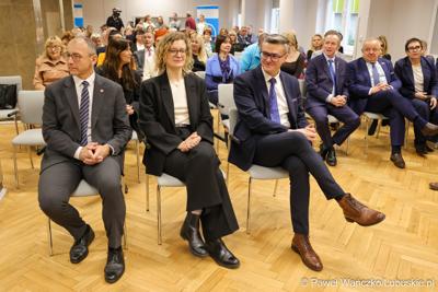 Uroczystość wręczenia odznaczeń dla zasłużonych pracowników gorzowskiego szpitala 