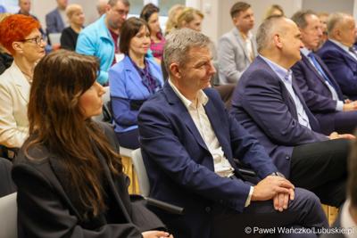 Uroczystość wręczenia odznaczeń dla zasłużonych pracowników gorzowskiego szpitala 