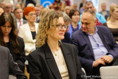 Uroczystość wręczenia odznaczeń dla zasłużonych pracowników gorzowskiego szpitala 