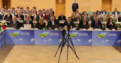 Uczestnicy XVII zwyczajnej sesja Sejmiku Województwa Lubuskiego
