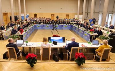 Uczestnicy XVII zwyczajnej sesja Sejmiku Województwa Lubuskiego
