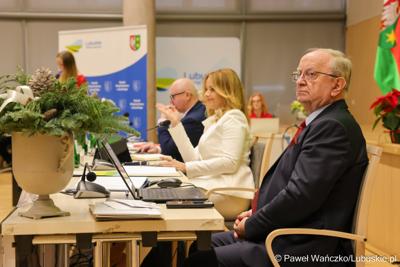 Uczestnicy XVII zwyczajnej sesja Sejmiku Województwa Lubuskiego