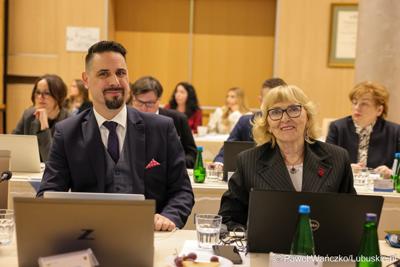 Uczestnicy XVII zwyczajnej sesja Sejmiku Województwa Lubuskiego