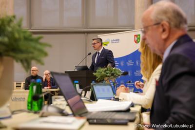 Uczestnicy XVII zwyczajnej sesja Sejmiku Województwa Lubuskiego