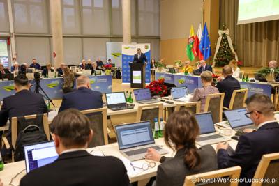 Uczestnicy XVII zwyczajnej sesja Sejmiku Województwa Lubuskiego
