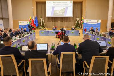 Uczestnicy XVII zwyczajnej sesja Sejmiku Województwa Lubuskiego